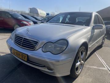 Mercedes-benz C-klasse 180 K. Avantgarde APK! beschikbaar voor biedingen