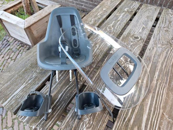 Bobike Mini One fietszitje voor met scherm en slot, Fietsen en Brommers, Fietsaccessoires | Fietsstoeltjes, Gebruikt, Voorzitje