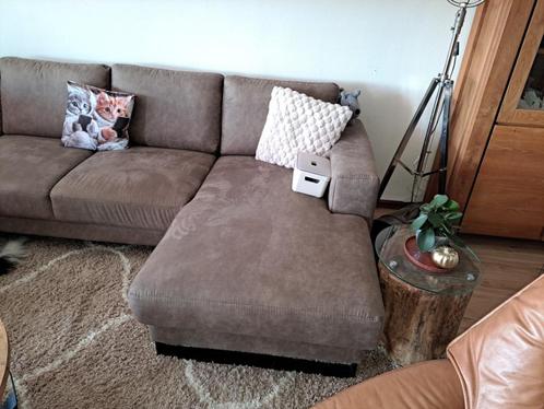 Bankstel 2-jaar oud. Kleur Bruin Velours., Huis en Inrichting, Banken | Sofa's en Chaises Longues, Zo goed als nieuw, Vierpersoons of meer