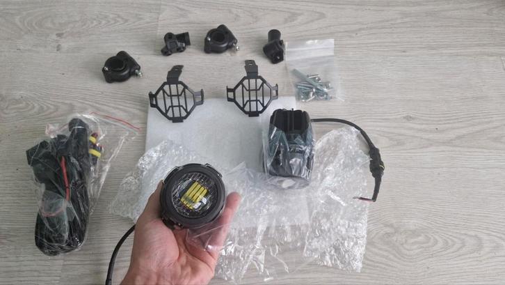 Breedstraler / mistlampen motorfiets (BMW GS / universeel), Motoren, Tuning en Styling, Ophalen of Verzenden