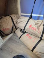 grote 6 pers tent met ingeritste kuip merk Redwood, Caravans en Kamperen, Ophalen, Gebruikt
