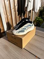 Yeezy 700 V3, Verzenden, Gebruikt, Eenpersoons