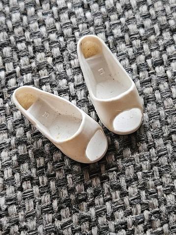 Sindy Barbie Schoentjes beschikbaar voor biedingen