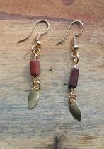 Nieuwe zelfgemaakte oorbellen met roodbruine natuursteentjes, Sieraden, Tassen en Uiterlijk, Oorbellen, Overige materialen, Hangers