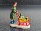 Lemax retired figuur met kinderwagen met kind en beer, Ophalen of Verzenden, Zo goed als nieuw