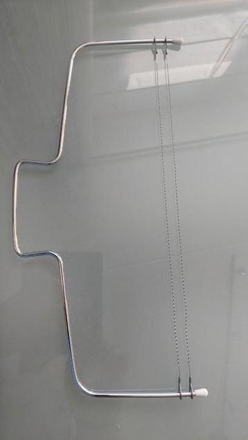 Taartsnijder, leveler beschikbaar voor biedingen