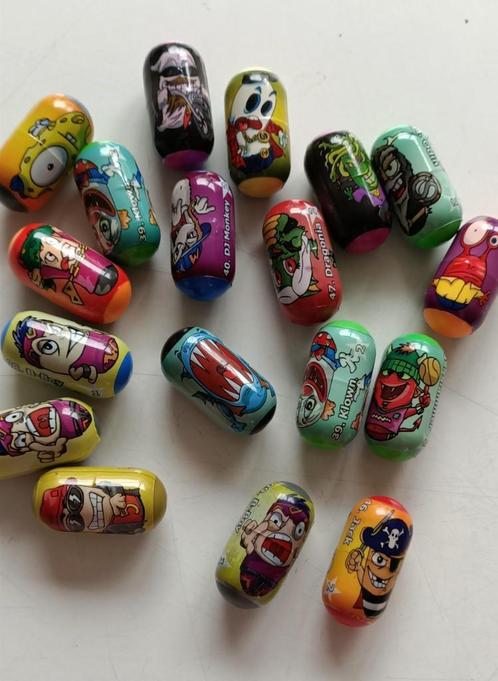 Duikelaars, 18 stuks, 3 cm. Verzamelen., Verzamelen, Poppetjes en Figuurtjes, Zo goed als nieuw, Ophalen of Verzenden