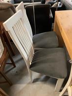 4 eetkamerstoelen wit met grijze bekleding, Huis en Inrichting, Stoelen, Ophalen, Hout, Wit, Zo goed als nieuw