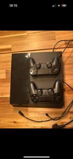 PlayStation 4, 500 GB, Met 2 controllers, Ophalen of Verzenden, Zo goed als nieuw