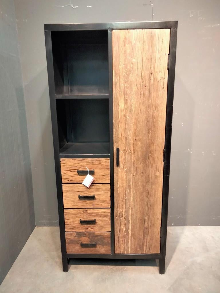 stoere kast voor in de de kinderkamer, 50 tot 70 cm, Nieuw, 105 cm of meer, Ophalen of Verzenden