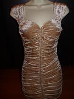 Mooie champagne fluwelen jurk van Amazone - maat XS, Kleding | Dames, Jurken, Beige, Ophalen of Verzenden, Maat 34 (XS) of kleiner