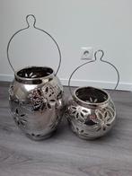 Set van 2 zilverkleurige windlichten, Huis en Inrichting, Woonaccessoires | Kandelaars en Kaarsen, Ophalen, Zo goed als nieuw