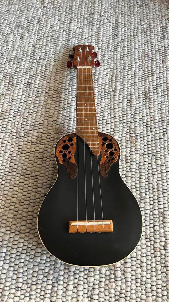 Ukulele (sopraan) Ovation van Applause met element, Muziek en Instrumenten, Snaarinstrumenten | Overige, Zo goed als nieuw, Ukelele