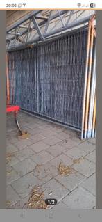 Verhuur bouwhekken incl. voeten en klemmen (transport optie), Ophalen of Verzenden, Gebruikt