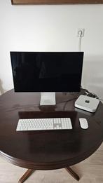 Apple Studio Display 27 inch met keyboard/ muis en mac mini, Computers en Software, Apple Desktops, Ophalen of Verzenden, Zo goed als nieuw