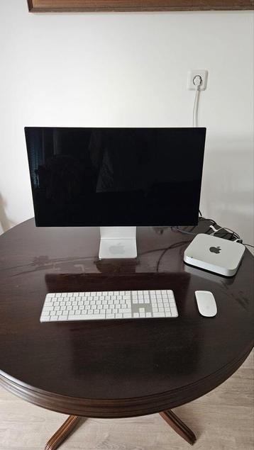 Apple Studio Display 27 inch met keyboard/ muis en mac mini beschikbaar voor biedingen