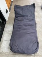 Gratis, zwarte zitzak 100% polyester, ophalen in Veghel, Huis en Inrichting, Zitzakken, Ophalen, Gebruikt, Zwart, Zitzak