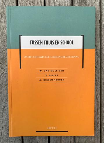 Tussen thuis en school beschikbaar voor biedingen