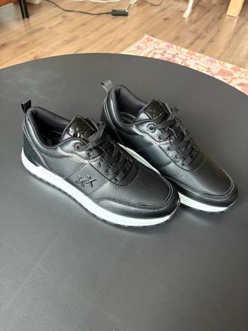 Nieuwe Zwarte Mexx Sneakers Dames beschikbaar voor biedingen