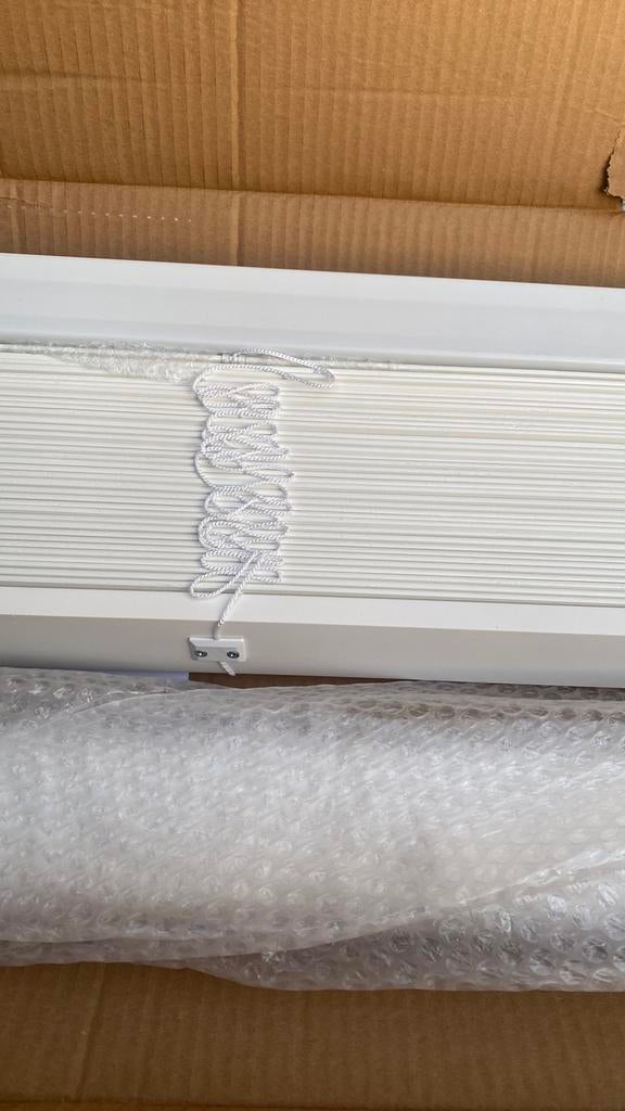 Nieuwe offwhite lamellengordijn 150 breed 190 hoog, Ophalen of Verzenden, Zo goed als nieuw, 150 tot 200 cm