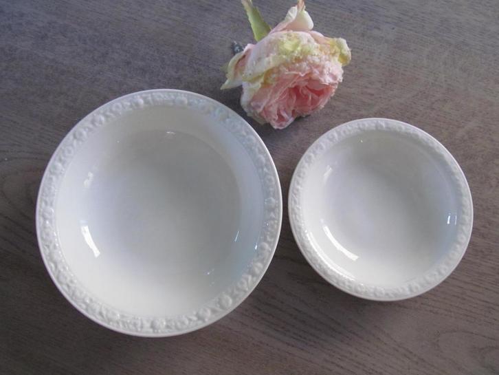 2 Rosenthal Maria Weiss Schaaltjes, Huis en Inrichting, Keuken | Servies, Zo goed als nieuw, Schaal of Schalen, Effen, Aardewerk