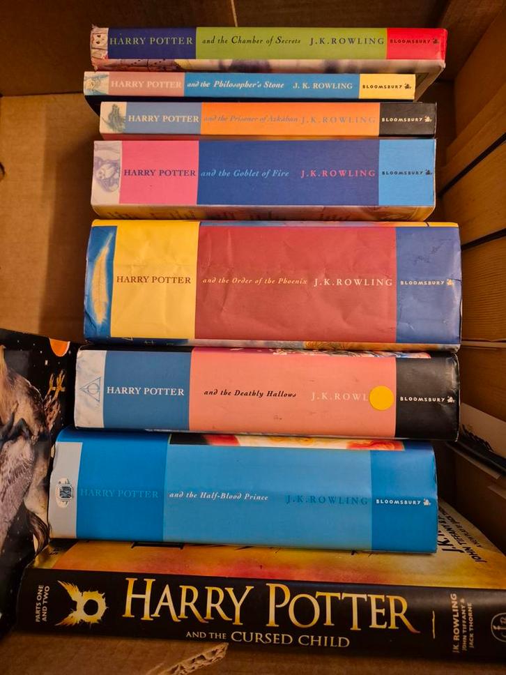 Harry Potter dl 1 t/m 8 in 't ENGELS, 4 harde kaft, 3 zacht, Boeken, Kinderboeken | Jeugd | 10 tot 12 jaar, Zo goed als nieuw