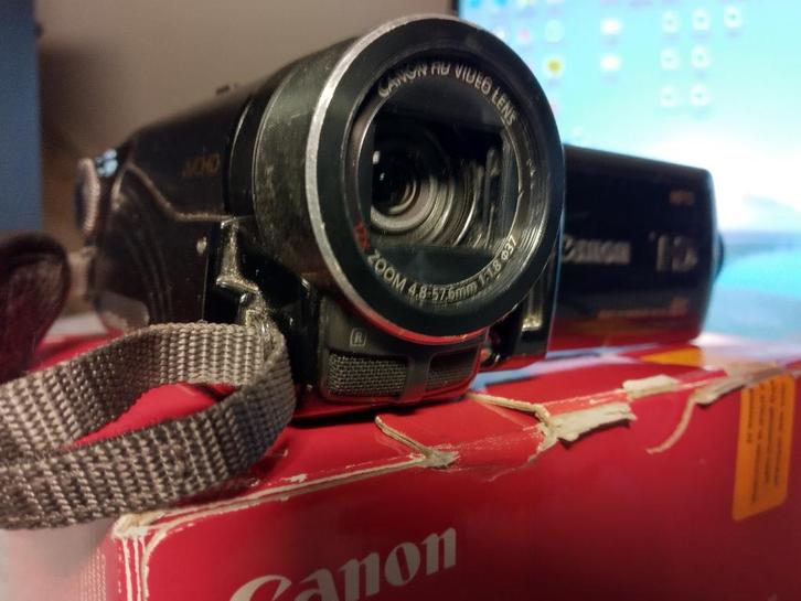 Canon HF 11 Video camera, Audio, Tv en Foto, Videocamera's Digitaal, Gebruikt, Camera, Harde schijf, Sony, 20x of meer, Ingebouwde lamp