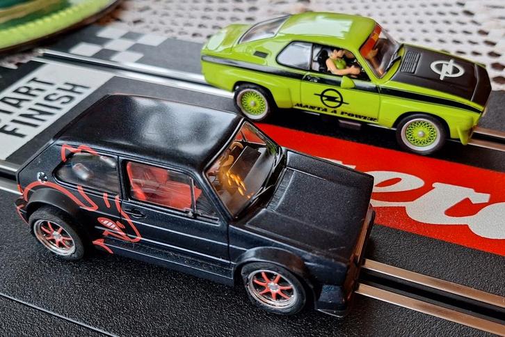 Carrera Evolution Golf GTi (27230) en Opel Manta (27232), Kinderen en Baby's, Speelgoed | Racebanen, Gebruikt, Onderdelen, Elektrisch