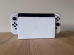 Nintendo Switch OLED - met 7 games en extra's, Spelcomputers en Games, Spelcomputers | Nintendo Switch, Switch OLED, Met 2 controllers