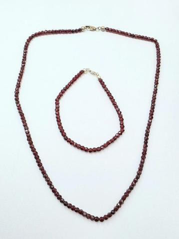 Zilveren Ketting & Armband met Granaat Steentjes  beschikbaar voor biedingen