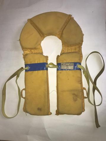 zwemvest 10-15 kg beschikbaar voor biedingen