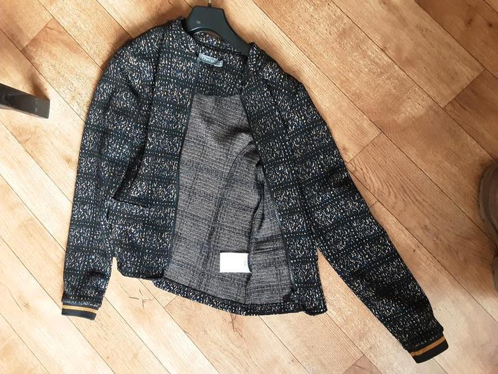 Leuk en vlot dames jasje blazer colbert merk Geisha maat 36, Kleding | Dames, Jasjes, Kostuums en Pakken, Zo goed als nieuw, Jasje