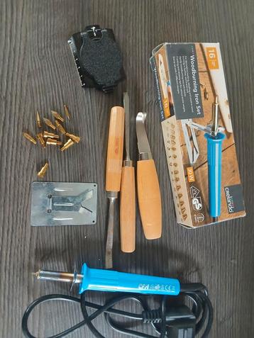 Woodburning Iron Set Crelando beschikbaar voor biedingen