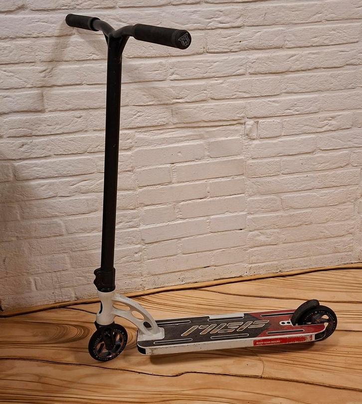 Stuntstep - sint tip!!!, Fietsen en Brommers, Steps, Gebruikt, Gewone step, Ophalen