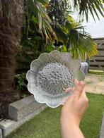 Vintage serveerschaaltje met bubbelpatroon • 19 cm, Ophalen of Verzenden, Overige stijlen, Glas, Schaal of Schalen