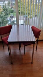 Kleine tafel met rode stoelen, Ophalen, 100 tot 150 cm, 50 tot 100 cm, Tafelblad