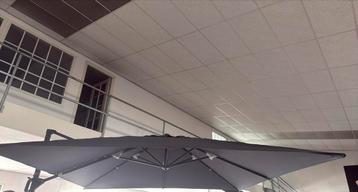 Kesser Parasol XL beschikbaar voor biedingen