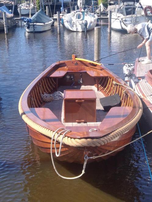 Unieke overnaadse mahonie houten Kroes Sloep 5.7 m, Watersport en Boten, Sloepen, Gebruikt, 10 tot 30 pk, 3 tot 6 meter, Binnenboordmotor