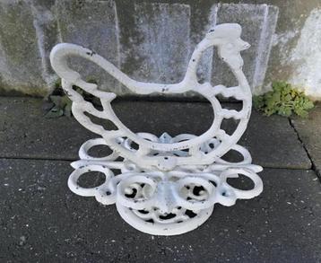 Leuke, Brocante Kip eierrekje, eierhouder, gietijzer, crème beschikbaar voor biedingen