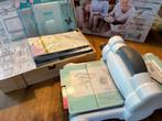 Sizzix Big Shot in originele doos met heel veel extra's, Hobby en Vrije tijd, Scrapbooking, Ophalen of Verzenden, Gebruikt, Slicemachine of Snijmachine