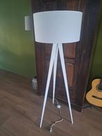 Staande vloerlamp met 3 poten, Ophalen, Zo goed als nieuw, Metaal, 150 tot 200 cm