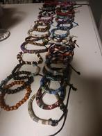 Leuke armbanden - 50 cent per stuk! 30 stuks!, Gebruikt, Bruin, Ophalen of Verzenden, Met bedels of kralen