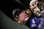 Schattig klein hartje van epoxyhars gevuld met echte bloemen, Het Wonder Atelier, Nieuw, Ophalen of Verzenden, Philips de Goedestraat