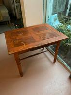 Eikenhouten tafel met lade, Ophalen