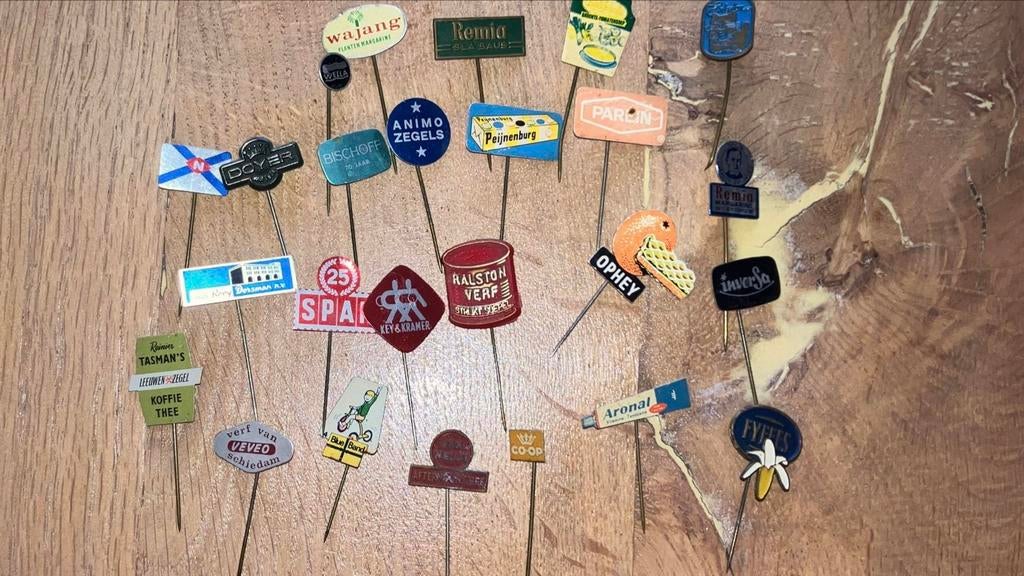Te Koop Speldjes, Ophalen of Verzenden, Gebruikt