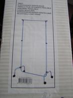 Nieuw Kleding rek op wielen. Uitneembaar en verstelbaar, Ophalen of Verzenden, Nieuw