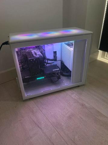 Zeer goede gaming pc beschikbaar voor biedingen
