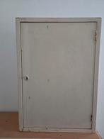 Vintage houten kastje, Antiek en Kunst, Ophalen