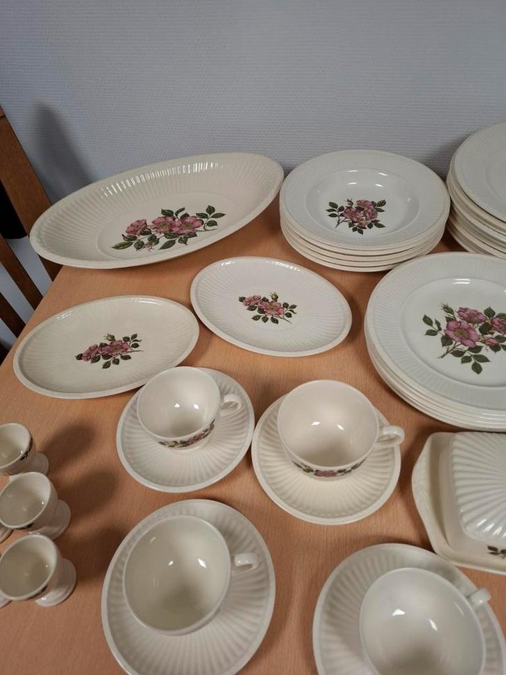 Wedgwood servies Briar Rose, Antiek en Kunst, Antiek | Servies los, Ophalen