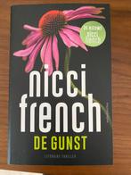 Nicci French - De gunst, Ophalen of Verzenden, Zo goed als nieuw, Nederland